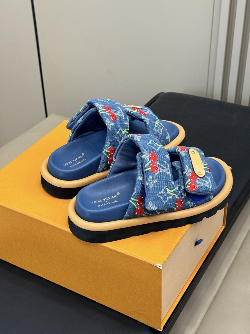 l0vis Vvtt0n slippers